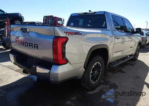 2022 Toyota Tundra Sr5 z USA, uszkodzony, nr VIN 5TFLA5AB6NX012739